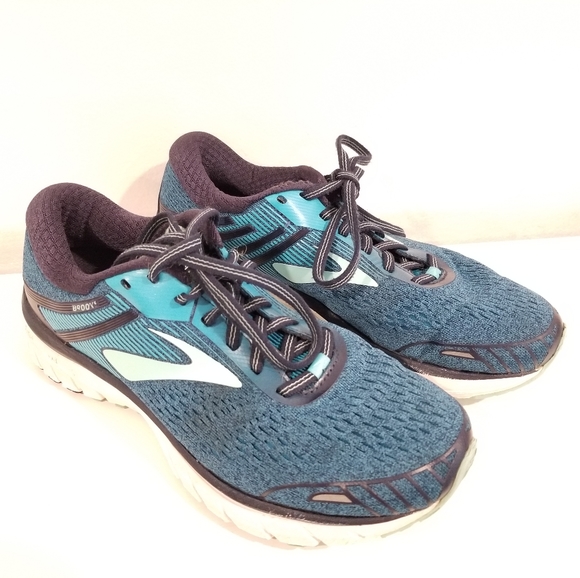 brooks adrenaline gts 18 size 8.5
